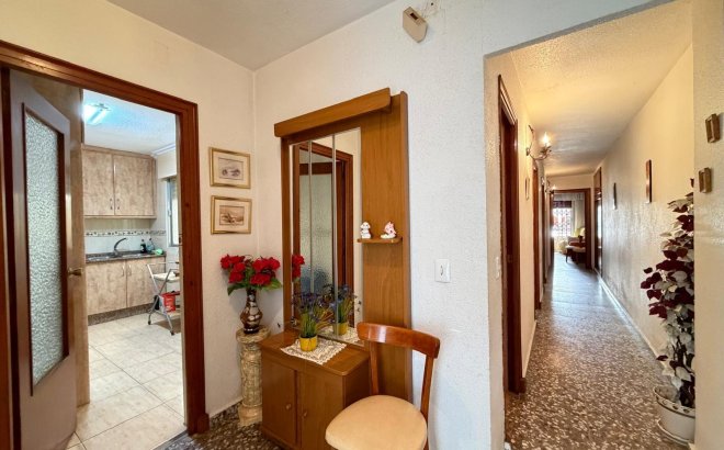 Revente - Appartement -
Torrevieja - Las Piscinas Naturales