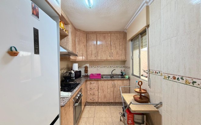 Revente - Appartement -
Torrevieja - Las Piscinas Naturales