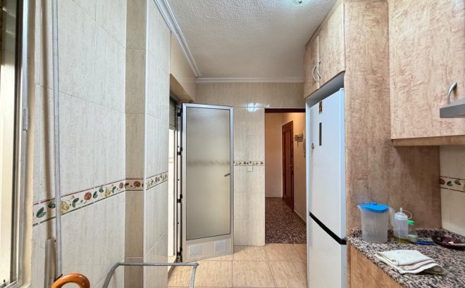 Revente - Appartement -
Torrevieja - Las Piscinas Naturales