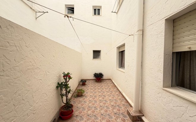 Revente - Appartement -
Torrevieja - Las Piscinas Naturales