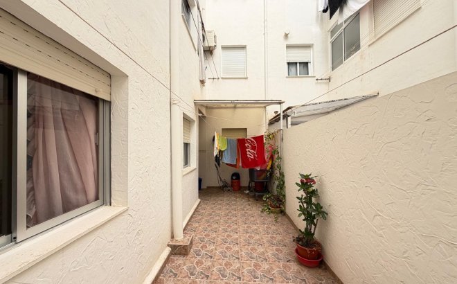 Revente - Appartement -
Torrevieja - Las Piscinas Naturales