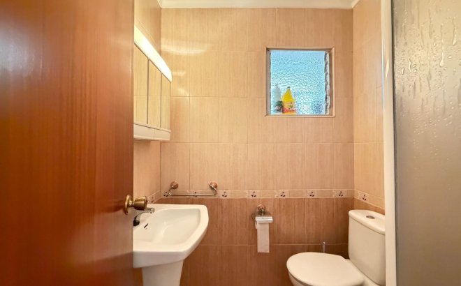Revente - Appartement -
Torrevieja - Las Piscinas Naturales