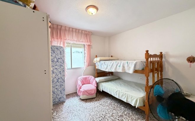 Revente - Appartement -
Torrevieja - Las Piscinas Naturales