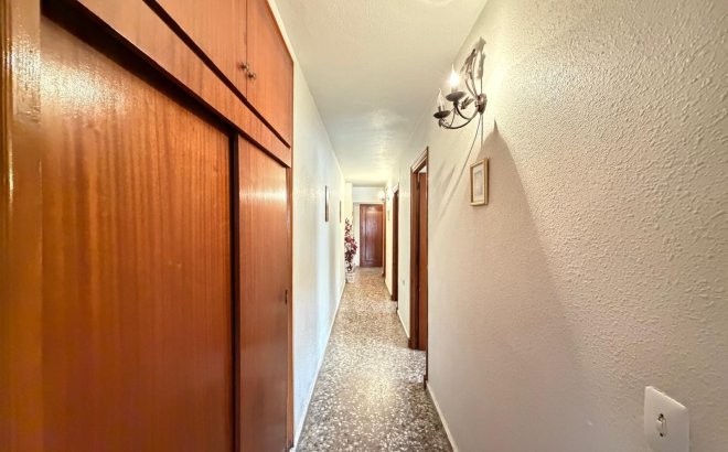 Revente - Appartement -
Torrevieja - Las Piscinas Naturales