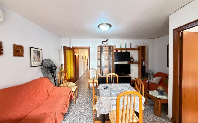 Revente - Appartement -
Torrevieja - Las Piscinas Naturales
