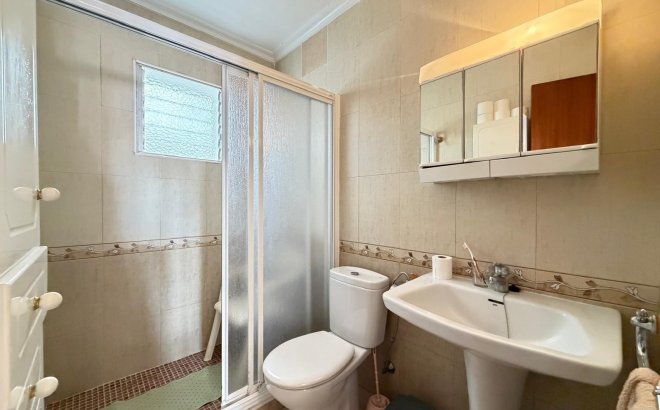 Revente - Appartement -
Torrevieja - Las Piscinas Naturales