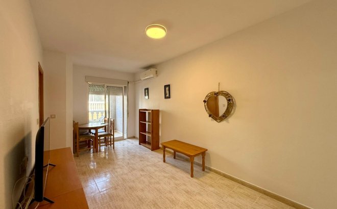 Resale - Apartment -
Torrevieja - Playa de los Locos