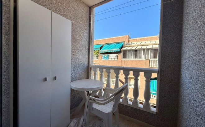 Resale - Apartment -
Torrevieja - Playa de los Locos