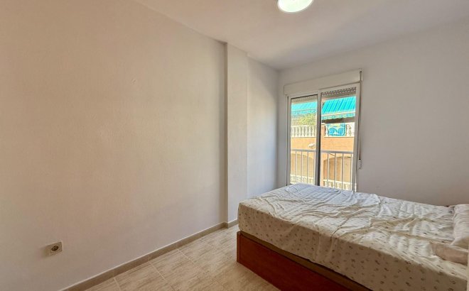 Resale - Apartment -
Torrevieja - Playa de los Locos