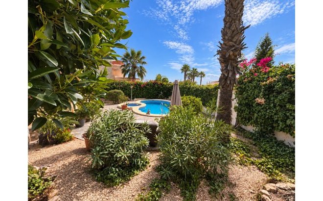 Resale - Villa -
Ciudad Quesada - Costa Blanca
