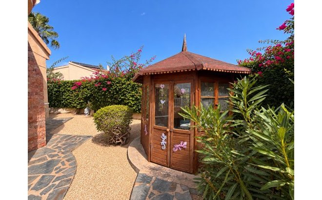 Resale - Villa -
Ciudad Quesada - Costa Blanca