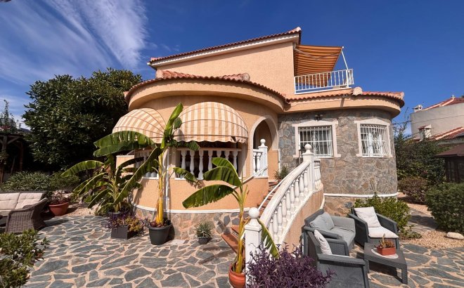 Resale - Villa -
Ciudad Quesada - Costa Blanca