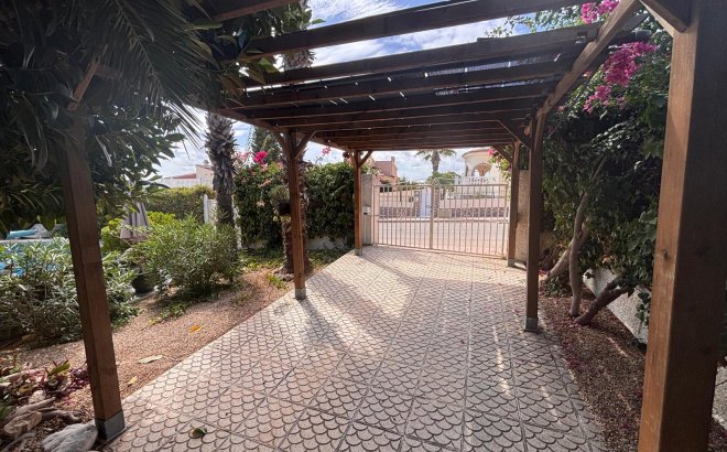 Resale - Villa -
Ciudad Quesada - Costa Blanca