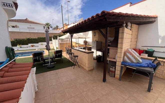 Resale - Villa -
Ciudad Quesada - Costa Blanca