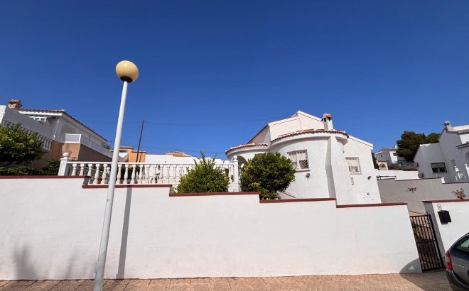 Resale - Villa -
Ciudad Quesada - Costa Blanca