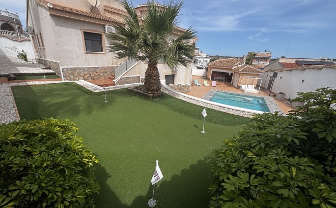 Resale - Villa -
Ciudad Quesada - Costa Blanca
