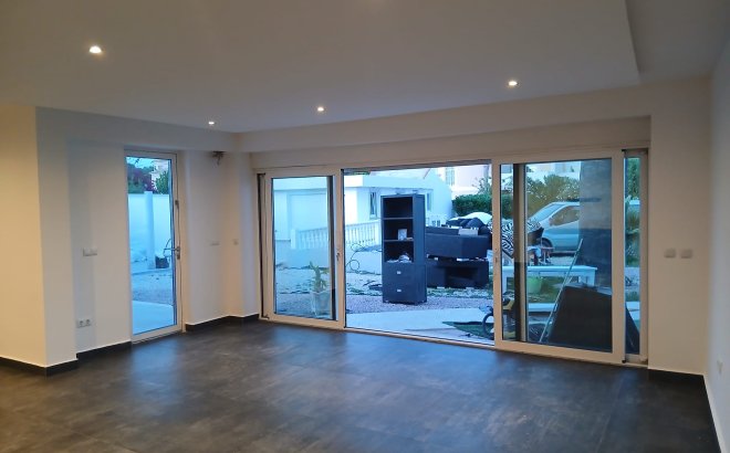 Resale - Villa -
Cabo Roig - Costa Blanca