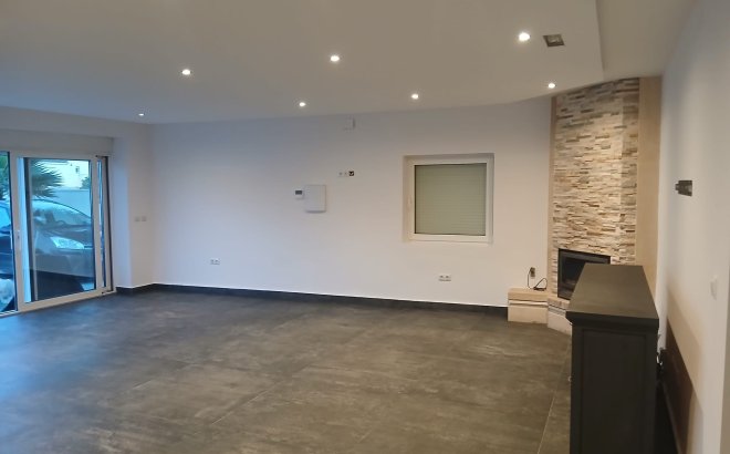 Resale - Villa -
Cabo Roig - Costa Blanca