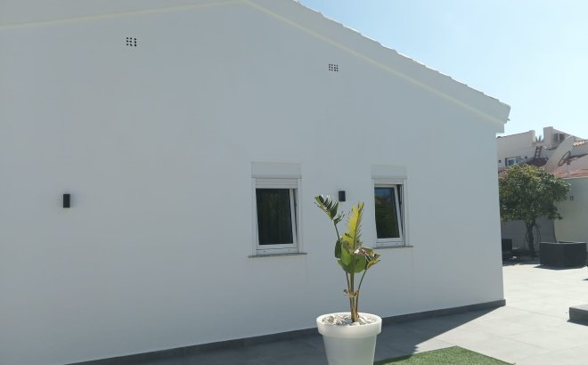 Resale - Villa -
Cabo Roig - Costa Blanca