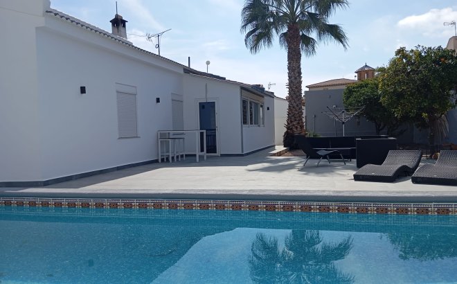 Resale - Villa -
Cabo Roig - Costa Blanca