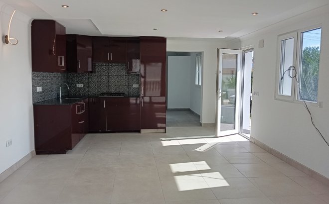 Resale - Villa -
Cabo Roig - Costa Blanca