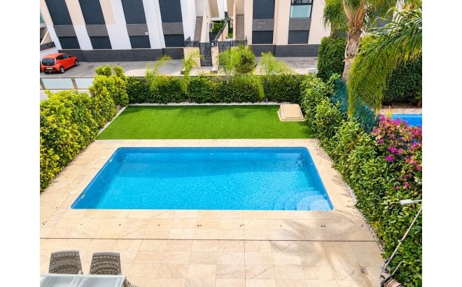 Resale - Villa -
Ciudad Quesada - Costa Blanca