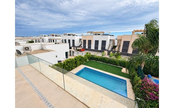 Resale - Villa -
Ciudad Quesada - Costa Blanca