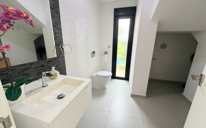 Resale - Villa -
Ciudad Quesada - Costa Blanca
