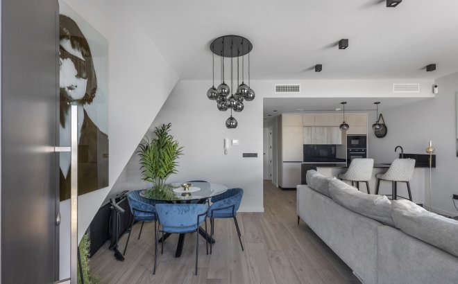 Revente - Penthouse -
Orihuela Costa - Costa Blanca