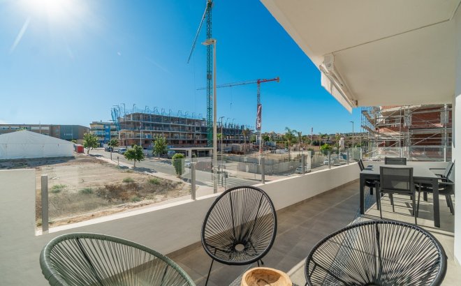 Herverkoop - Appartement -
San Miguel de Salinas - Inland