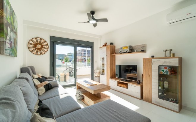 Herverkoop - Appartement -
San Miguel de Salinas - Inland