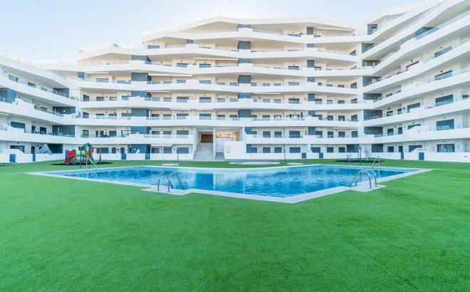Herverkoop - Appartement -
San Miguel de Salinas - Inland