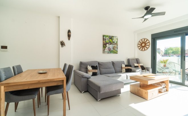 Herverkoop - Appartement -
San Miguel de Salinas - Inland