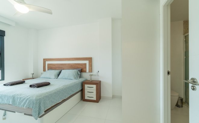 Herverkoop - Appartement -
San Miguel de Salinas - Inland