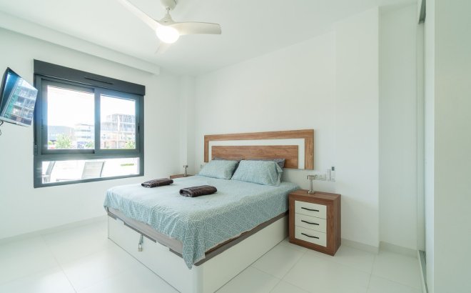 Herverkoop - Appartement -
San Miguel de Salinas - Inland