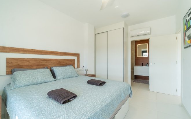 Herverkoop - Appartement -
San Miguel de Salinas - Inland