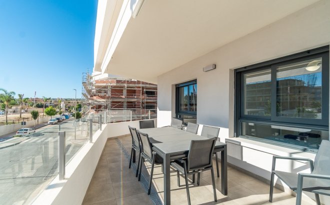 Herverkoop - Appartement -
San Miguel de Salinas - Inland