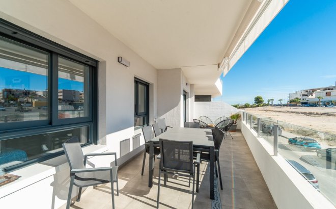 Herverkoop - Appartement -
San Miguel de Salinas - Inland