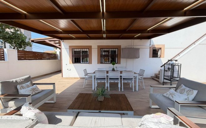 Revente - Town House -
Torrevieja - Nueva Torrevieja