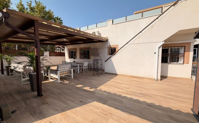 Revente - Town House -
Torrevieja - Nueva Torrevieja