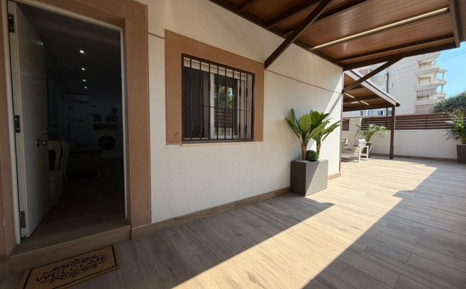 Revente - Town House -
Torrevieja - Nueva Torrevieja