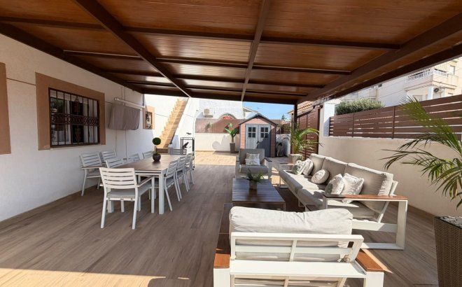 Revente - Town House -
Torrevieja - Nueva Torrevieja