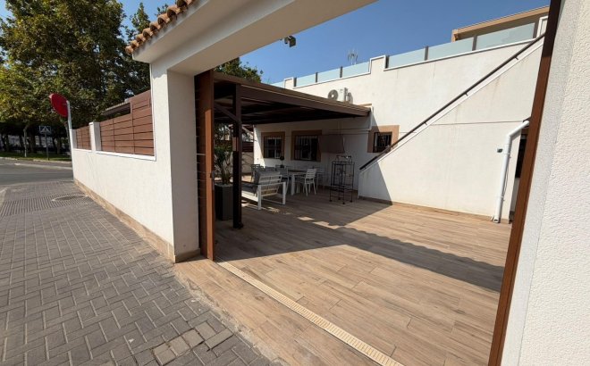 Revente - Town House -
Torrevieja - Nueva Torrevieja