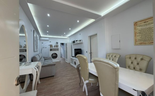Revente - Town House -
Torrevieja - Nueva Torrevieja