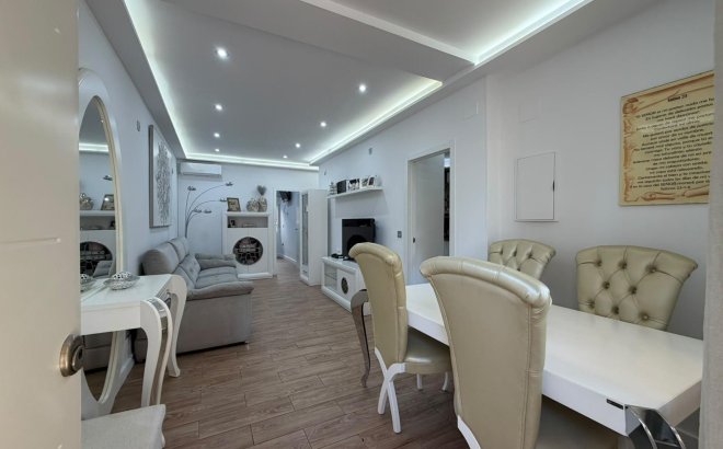 Revente - Town House -
Torrevieja - Nueva Torrevieja