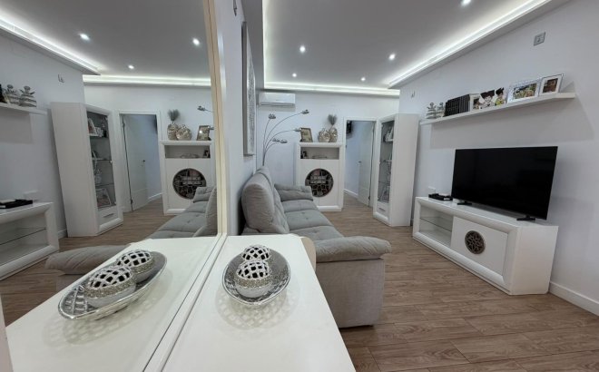 Revente - Town House -
Torrevieja - Nueva Torrevieja