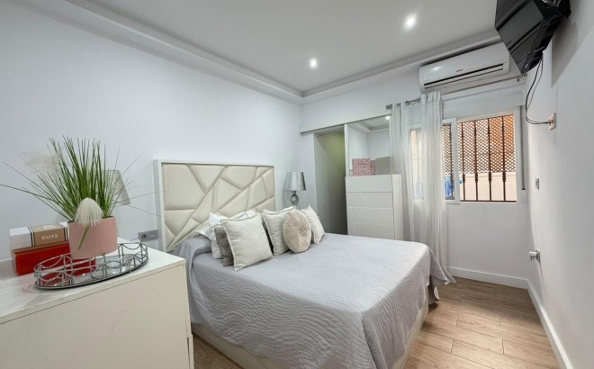 Revente - Town House -
Torrevieja - Nueva Torrevieja