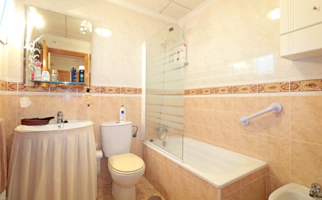Resale - Apartment -
Torrevieja - Acequion