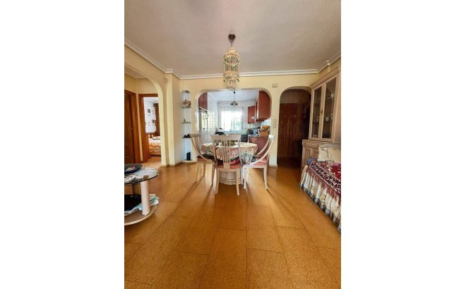 Resale - Villa -
Orihuela Costa - Lomas de Cabo Roig