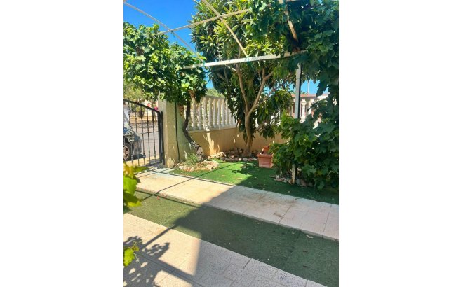 Resale - Villa -
Orihuela Costa - Lomas de Cabo Roig